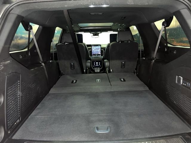 Used 2025 GMC Yukon XL AT4 Ultimate image 66