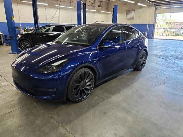 Used 2023 Tesla Model Y Performance AWD/4WD image 2