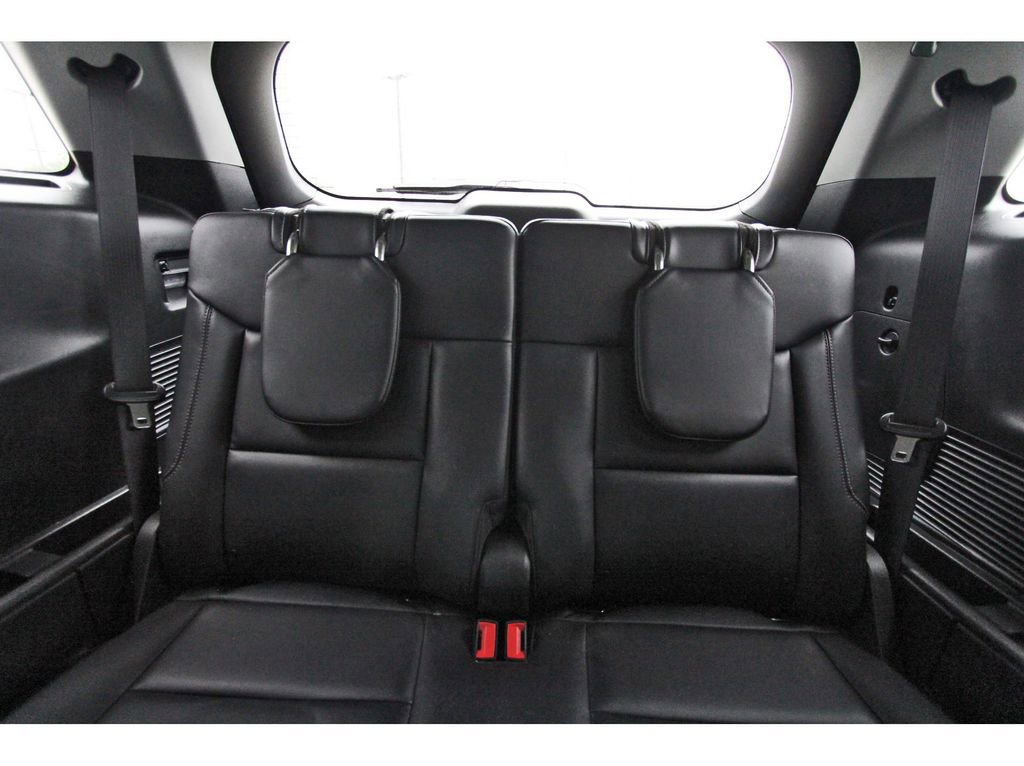 Certified 2023 Ford Explorer XLT w/ Equipment Group 202A RWD image 15