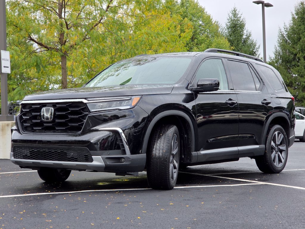 Certified 2024 Honda Pilot Touring image 24