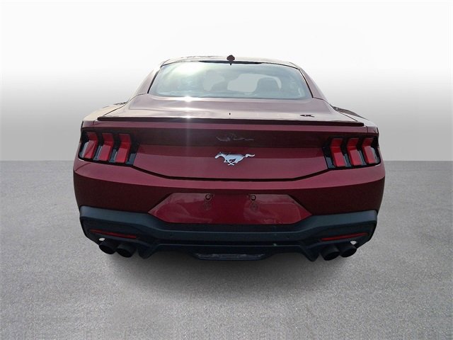 Used 2025 Ford Mustang Premium image 5