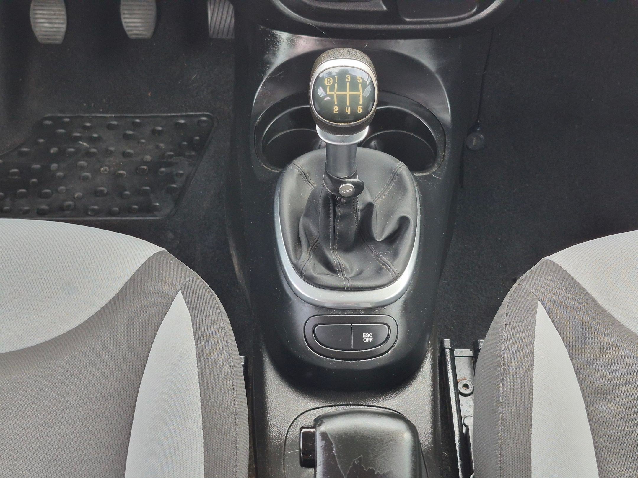 Used 2014 FIAT 500L Pop FWD image 23