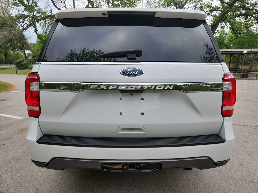 Used 2018 Ford Expedition XL image 6