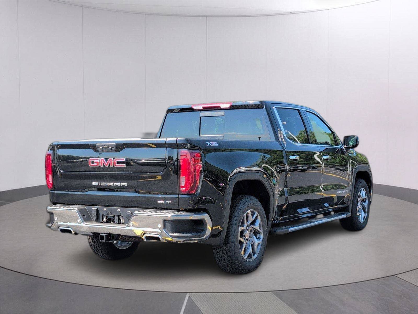 New 2026 GMC Sierra 1500 SLT w/ SLT Premium Plus Package AWD/4WD image 7