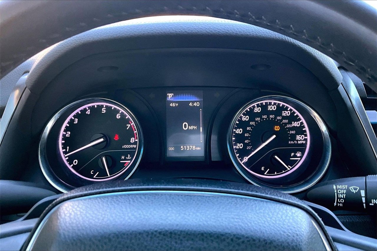 Used 2020 Toyota Camry SE image 10