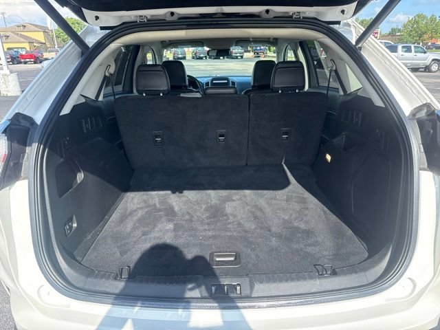 Used 2023 Ford Edge Titanium AWD/4WD image 19