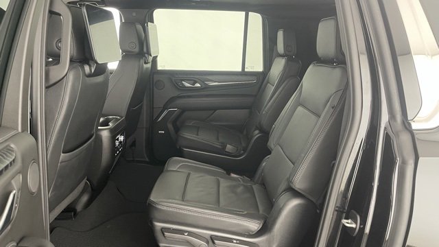 Used 2023 GMC Yukon XL Denali image 45