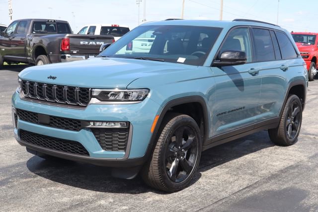 New 2026 Jeep Grand Cherokee Limited AWD/4WD image 2