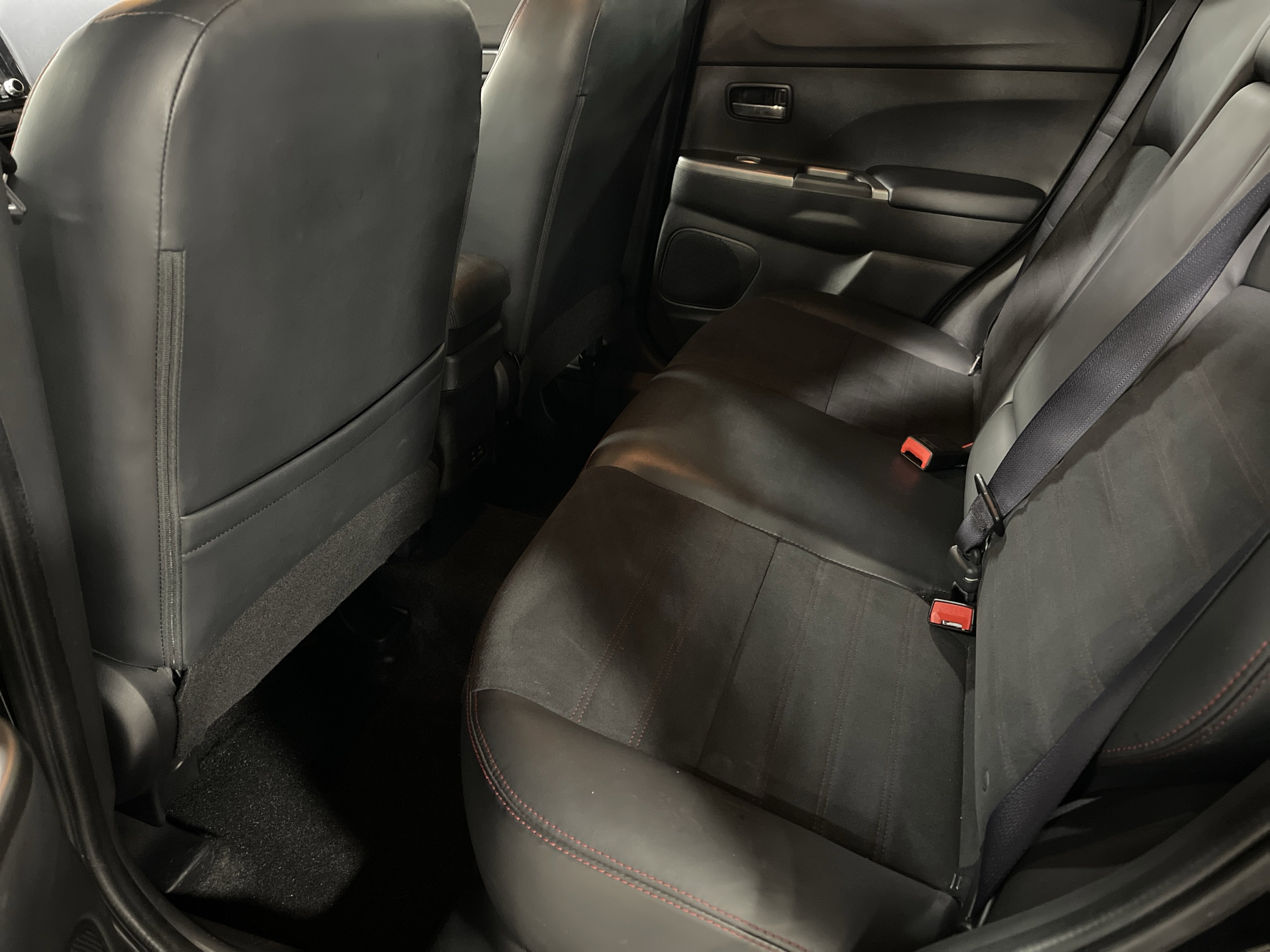 Used 2022 Mitsubishi Outlander Sport SE image 10