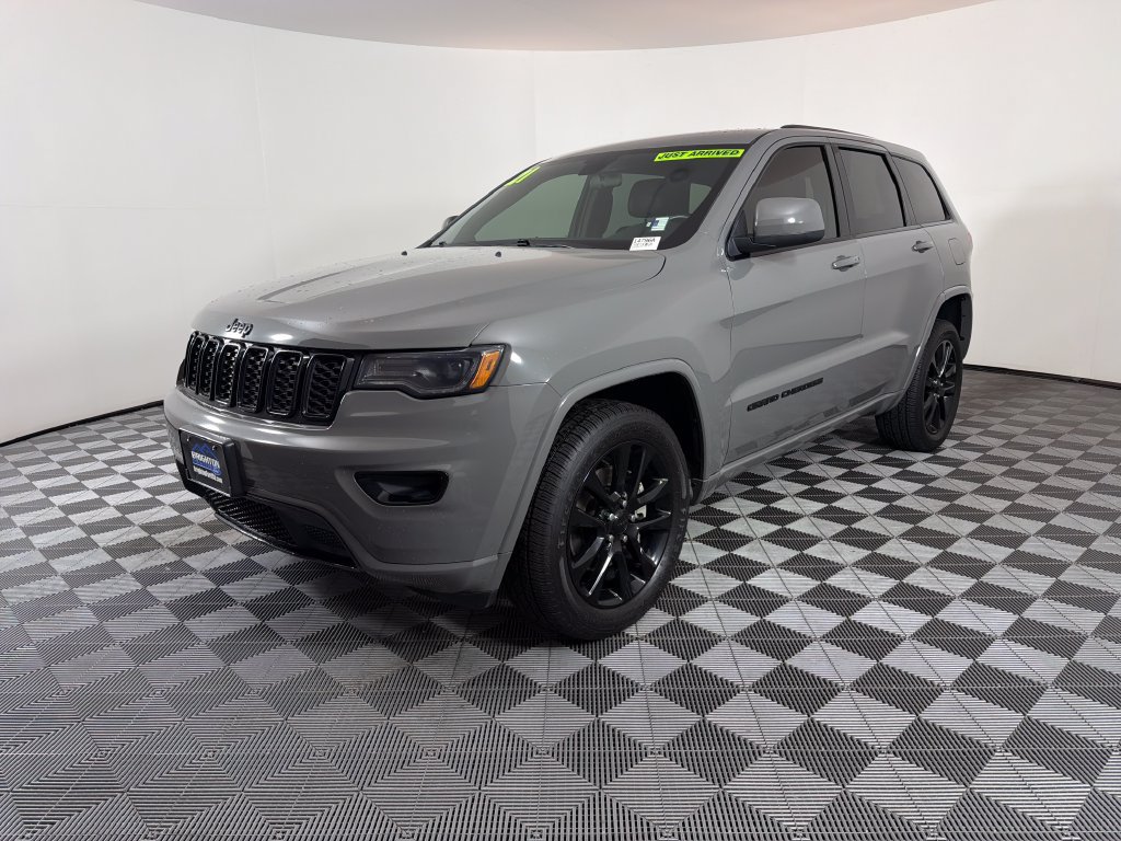 Used 2021 Jeep Grand Cherokee Laredo X AWD/4WD image 7