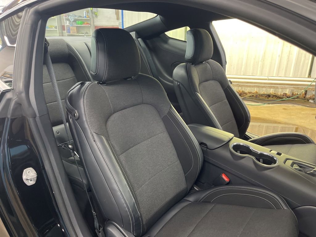 Used 2025 Ford Mustang Coupe image 28