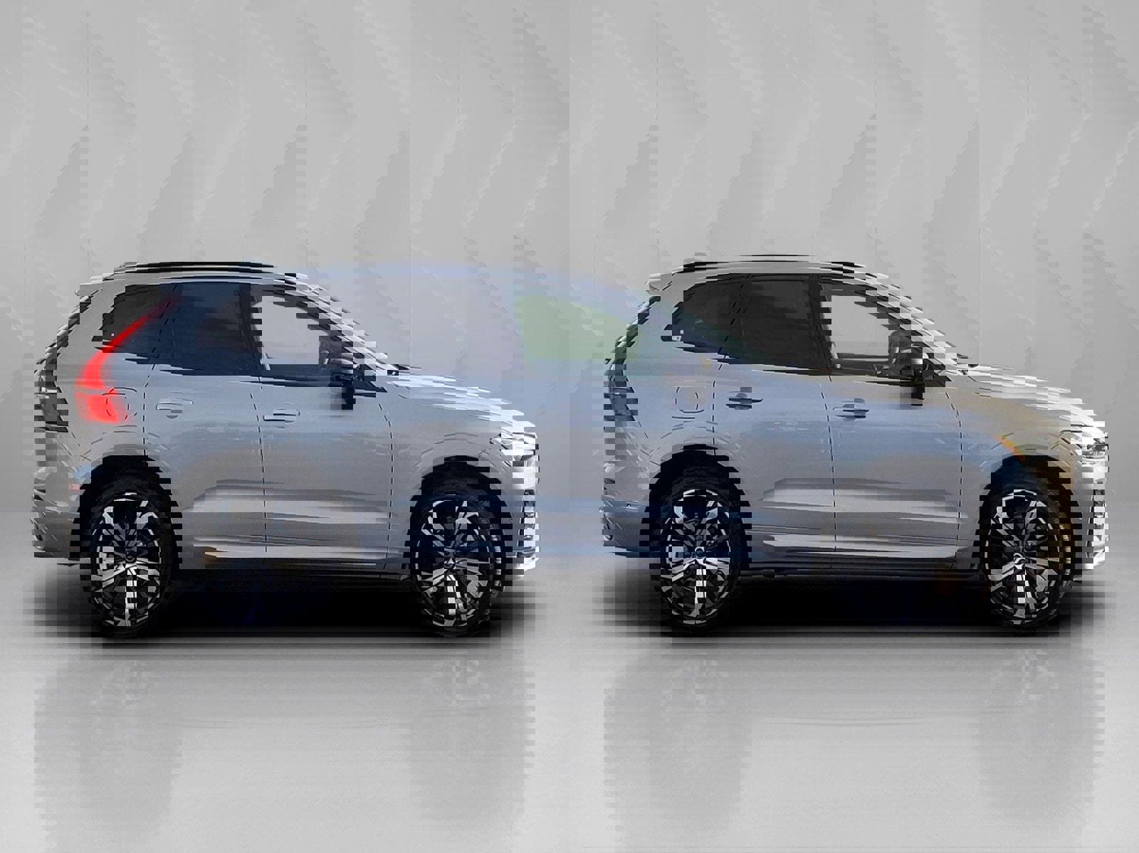 Certified 2023 Volvo XC60 B5 Ultimate AWD/4WD image 7