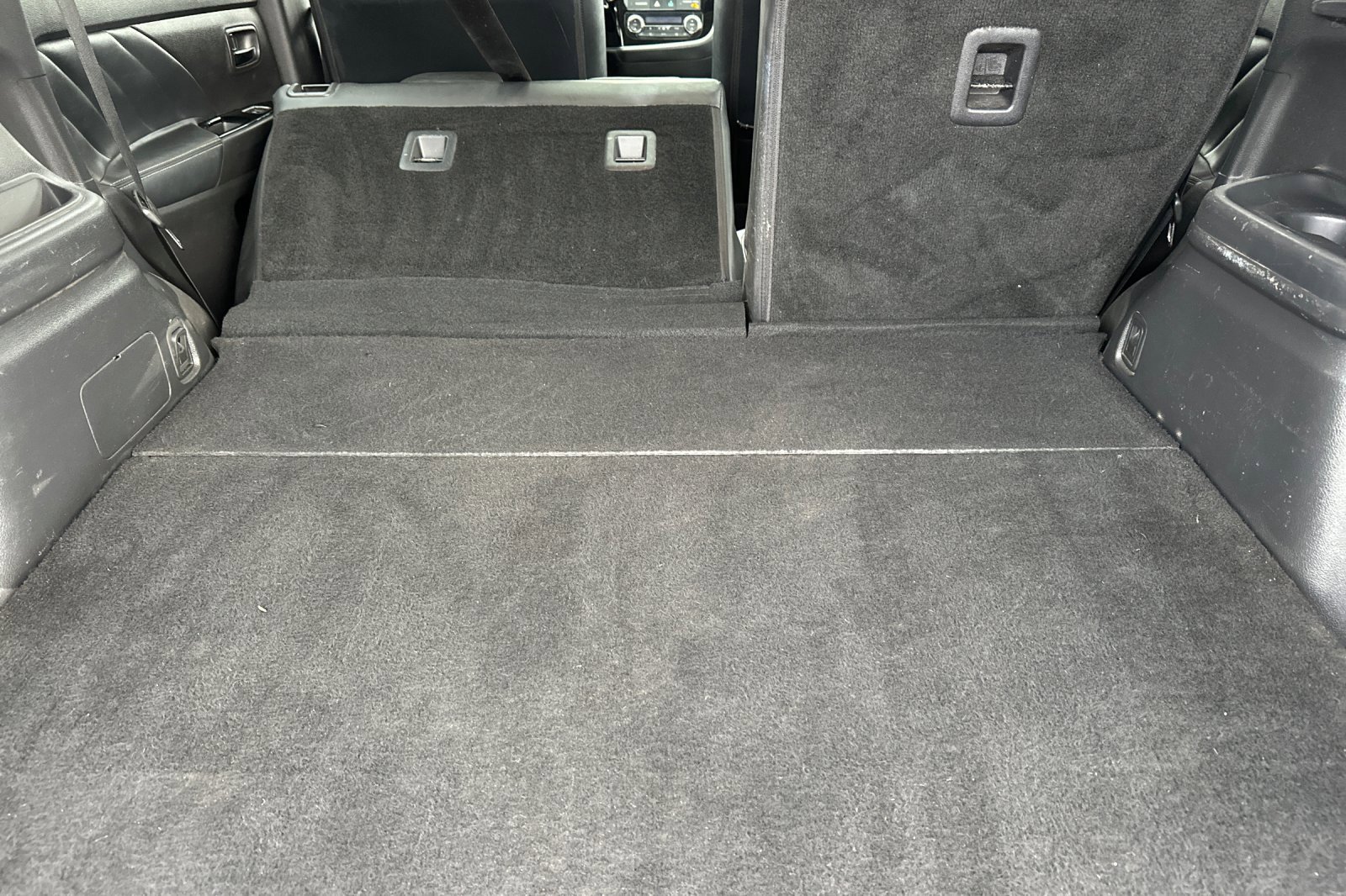 Used 2018 Mitsubishi Outlander GT image 17