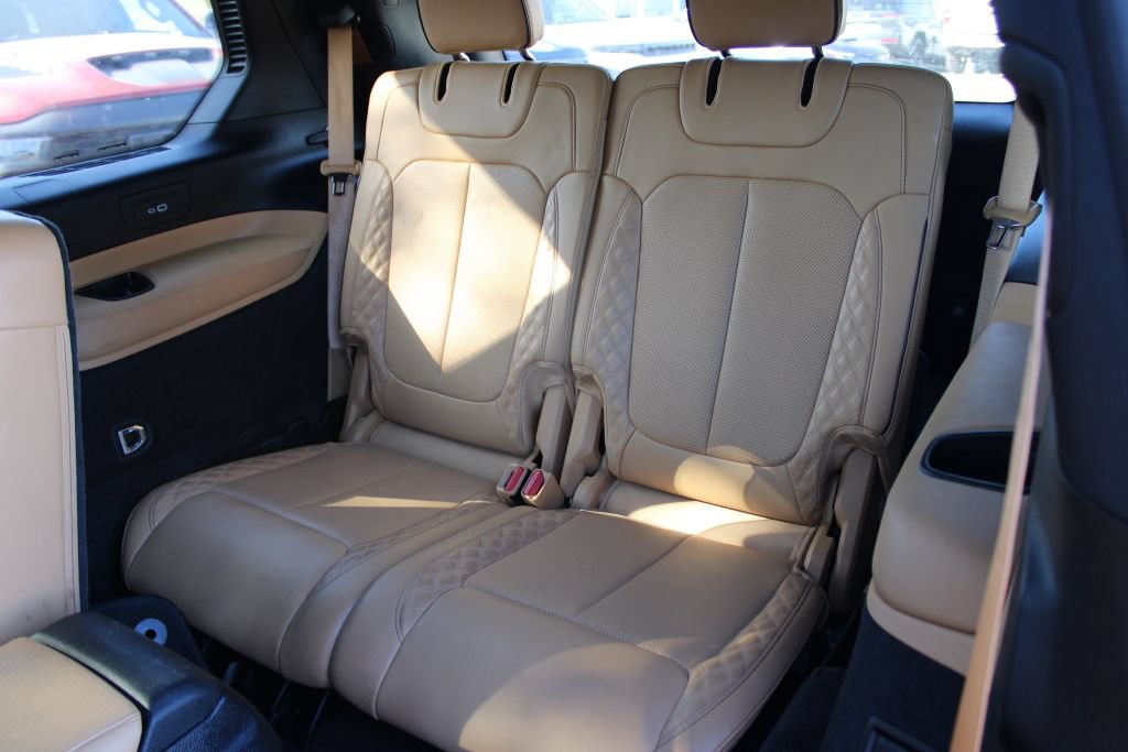 Used 2021 Jeep Grand Cherokee L Summit w/ Advanced Protech Group IV AWD/4WD image 18