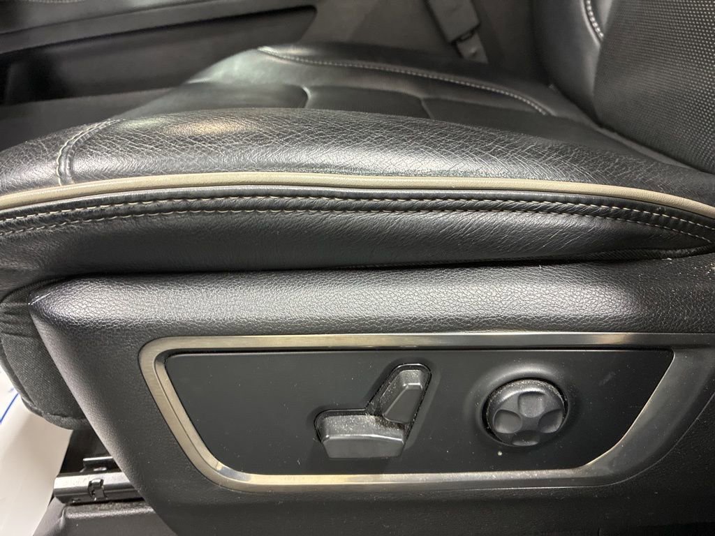 Used 2021 RAM 1500 Limited w/ Body Color Bumper Group AWD/4WD image 11