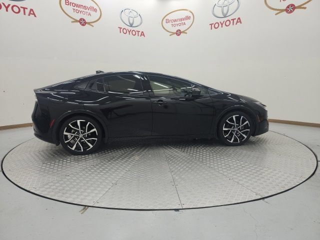Used 2026 Toyota Prius Plug-In Hybrid FWD image 3