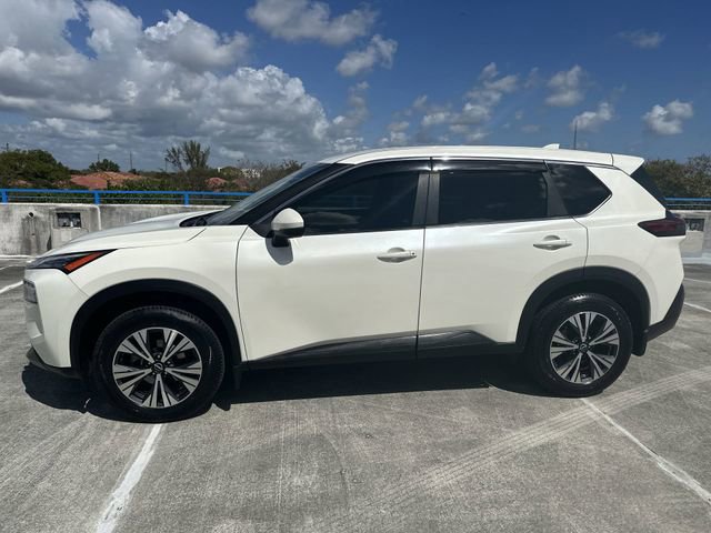 Used 2023 Nissan Rogue SV image 16