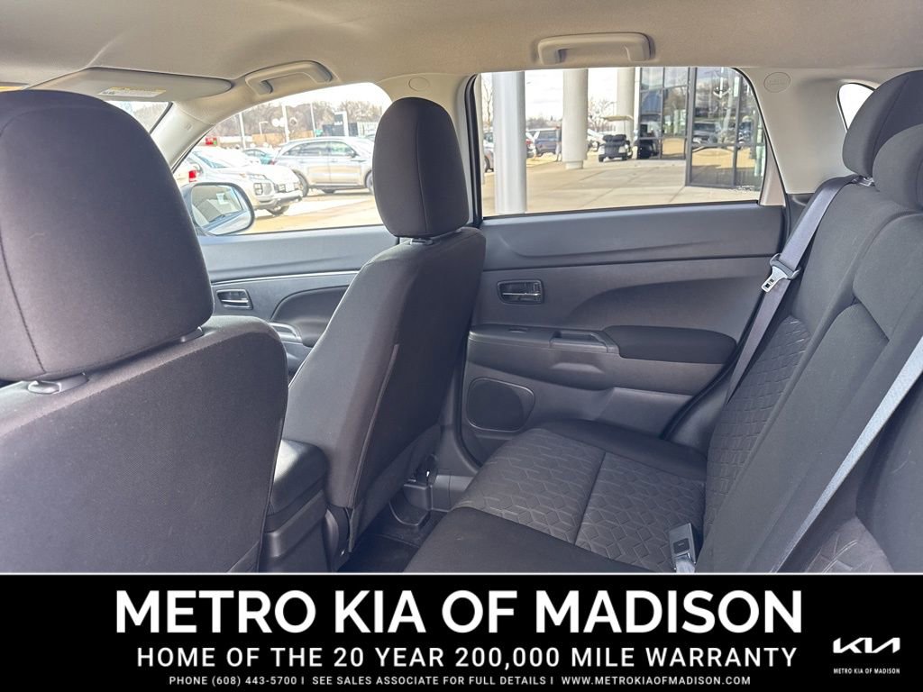 Used 2025 Mitsubishi Outlander Sport ES image 23