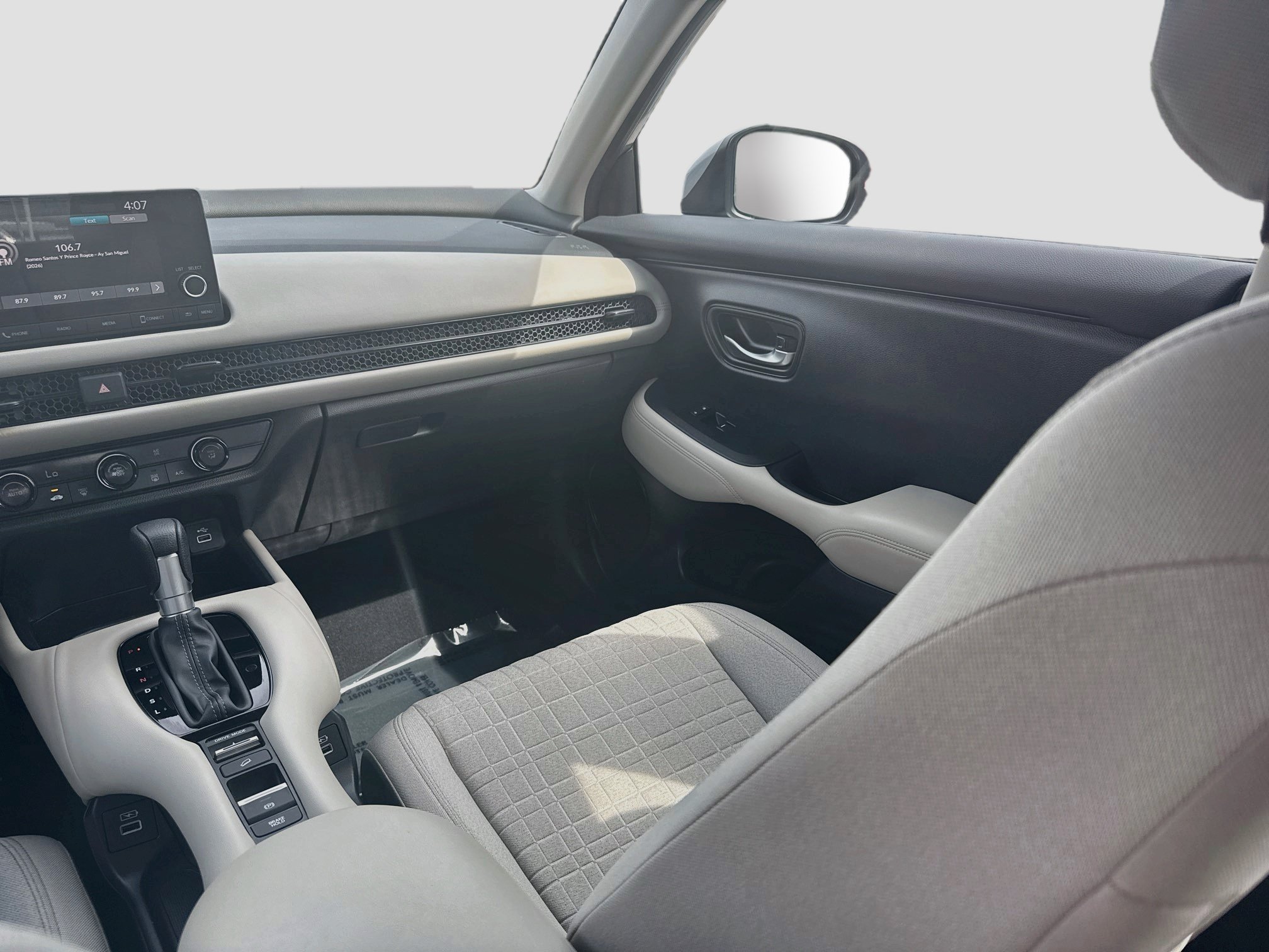 Used 2023 Honda HR-V LX image 19