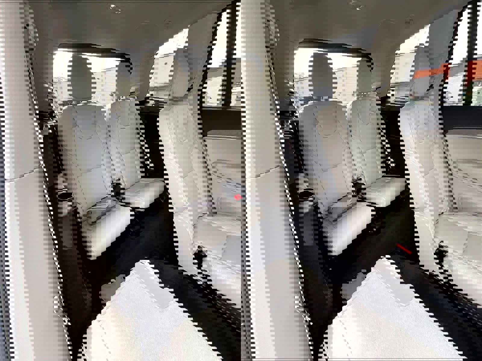 Used 2023 Volvo XC90 T8 Ultimate w/ Protection Package Premier image 30