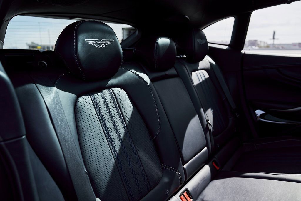 Used 2025 Aston Martin DBX 707 image 42