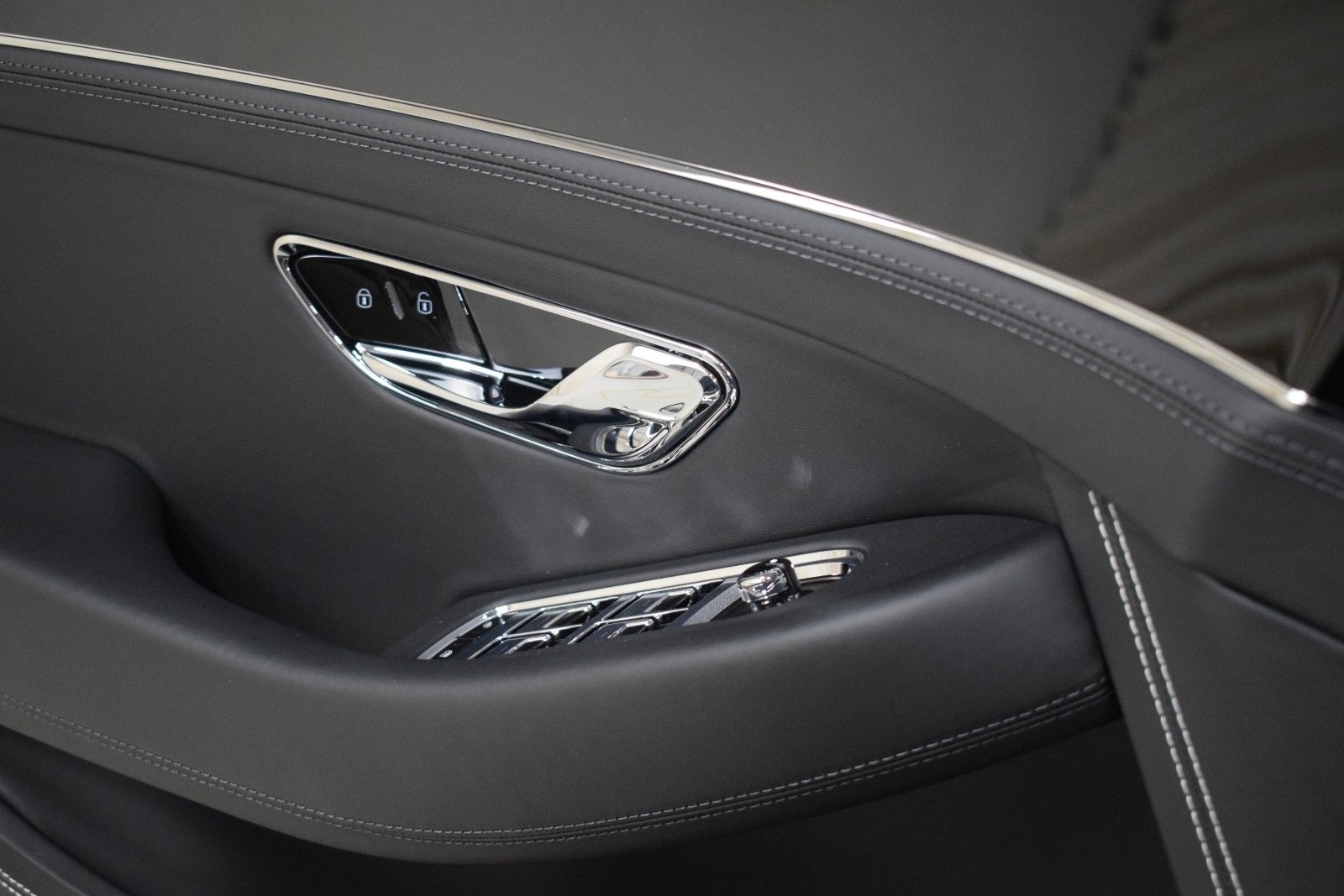 New 2026 Bentley Continental GTC image 38