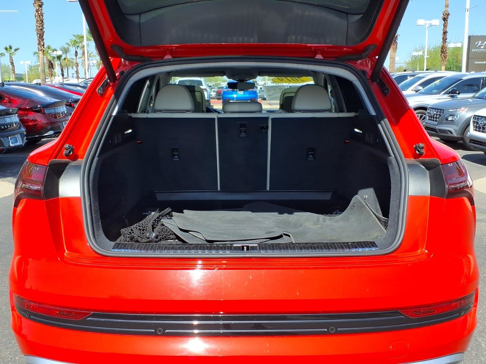 Used 2019 Audi e-tron Prestige AWD/4WD image 11