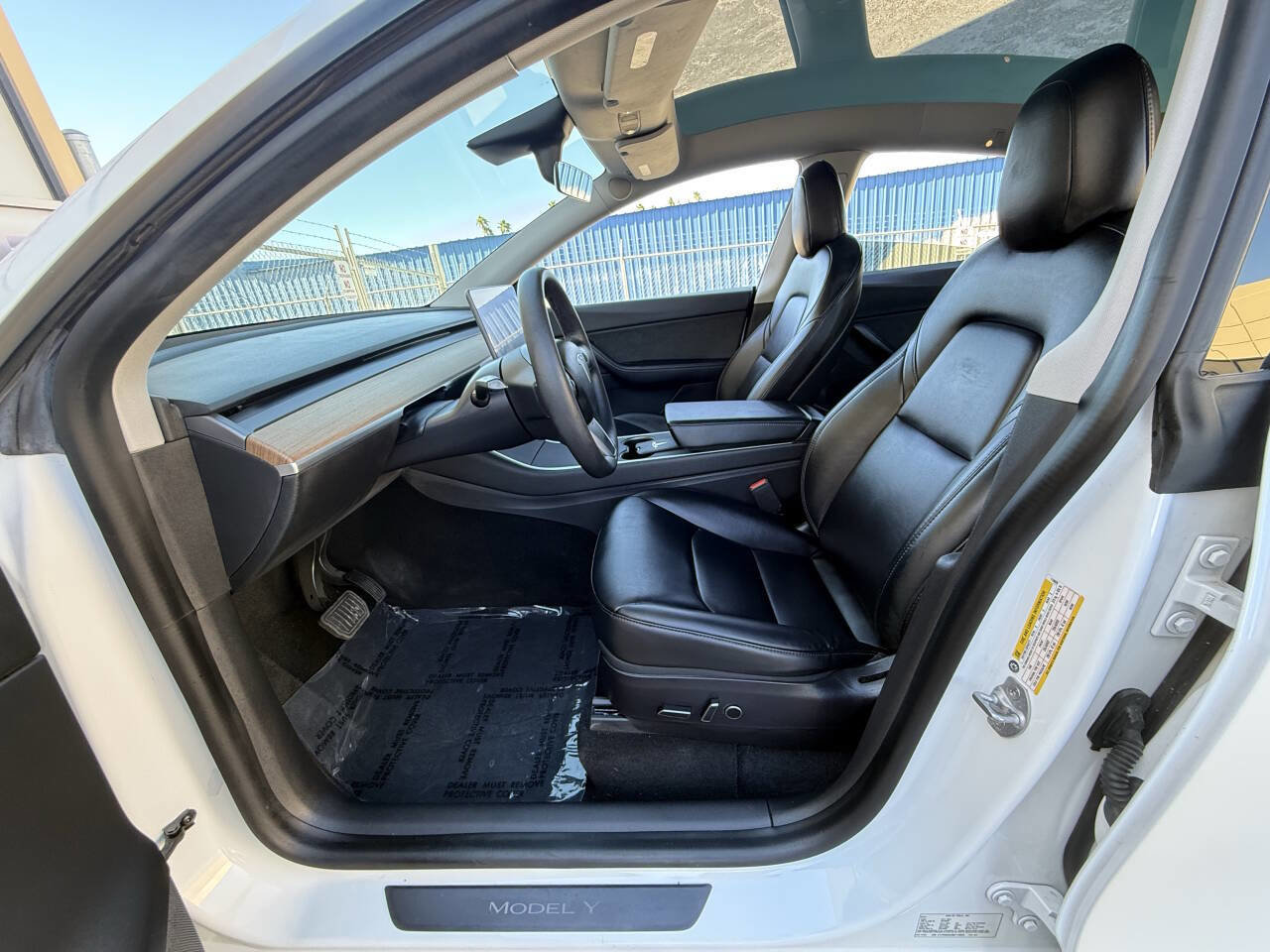 Used 2021 Tesla Model Y Long Range AWD/4WD image 36