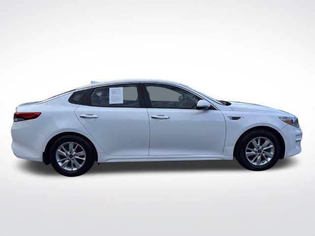 Used 2017 Kia Optima LX FWD image 7
