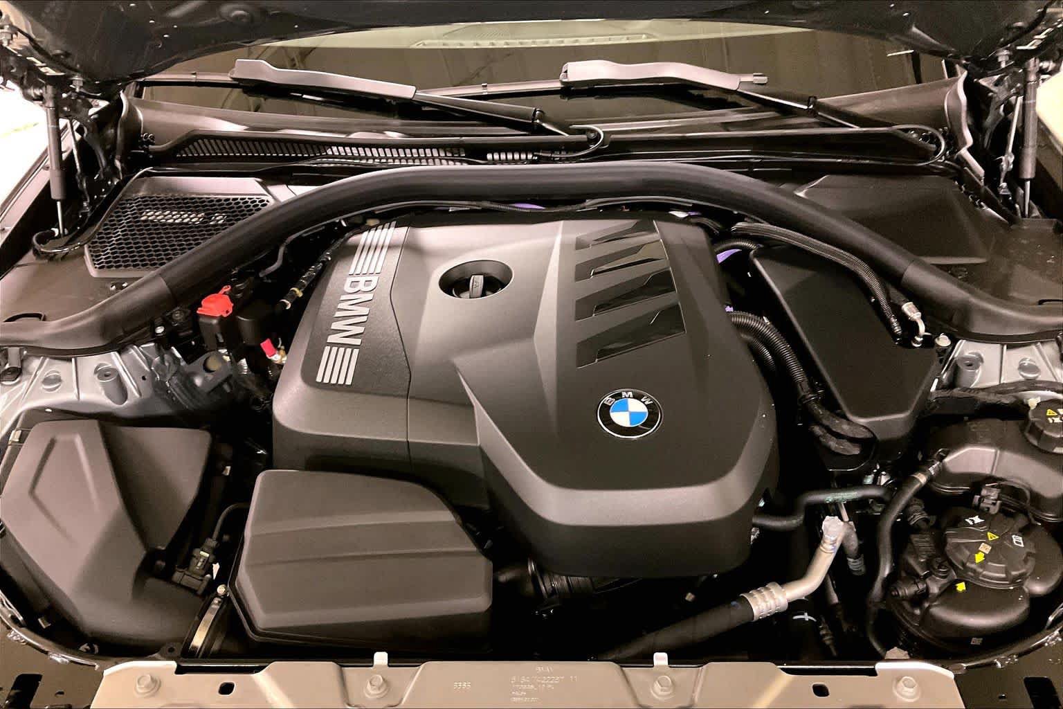 Used 2026 BMW 330i Sedan w/ Premium Package RWD image 16
