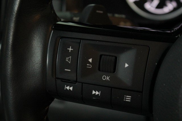 Used 2024 Nissan Pathfinder SL w/ SL Premium Package image 10