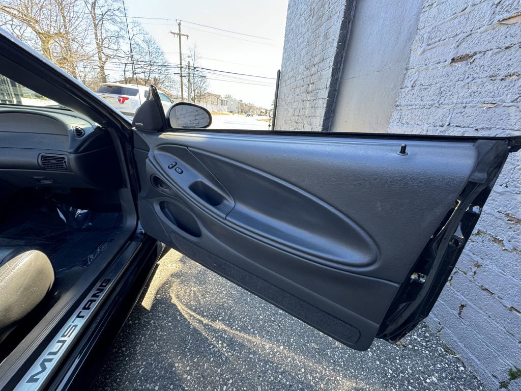 Used 2000 Ford Mustang GT RWD image 20