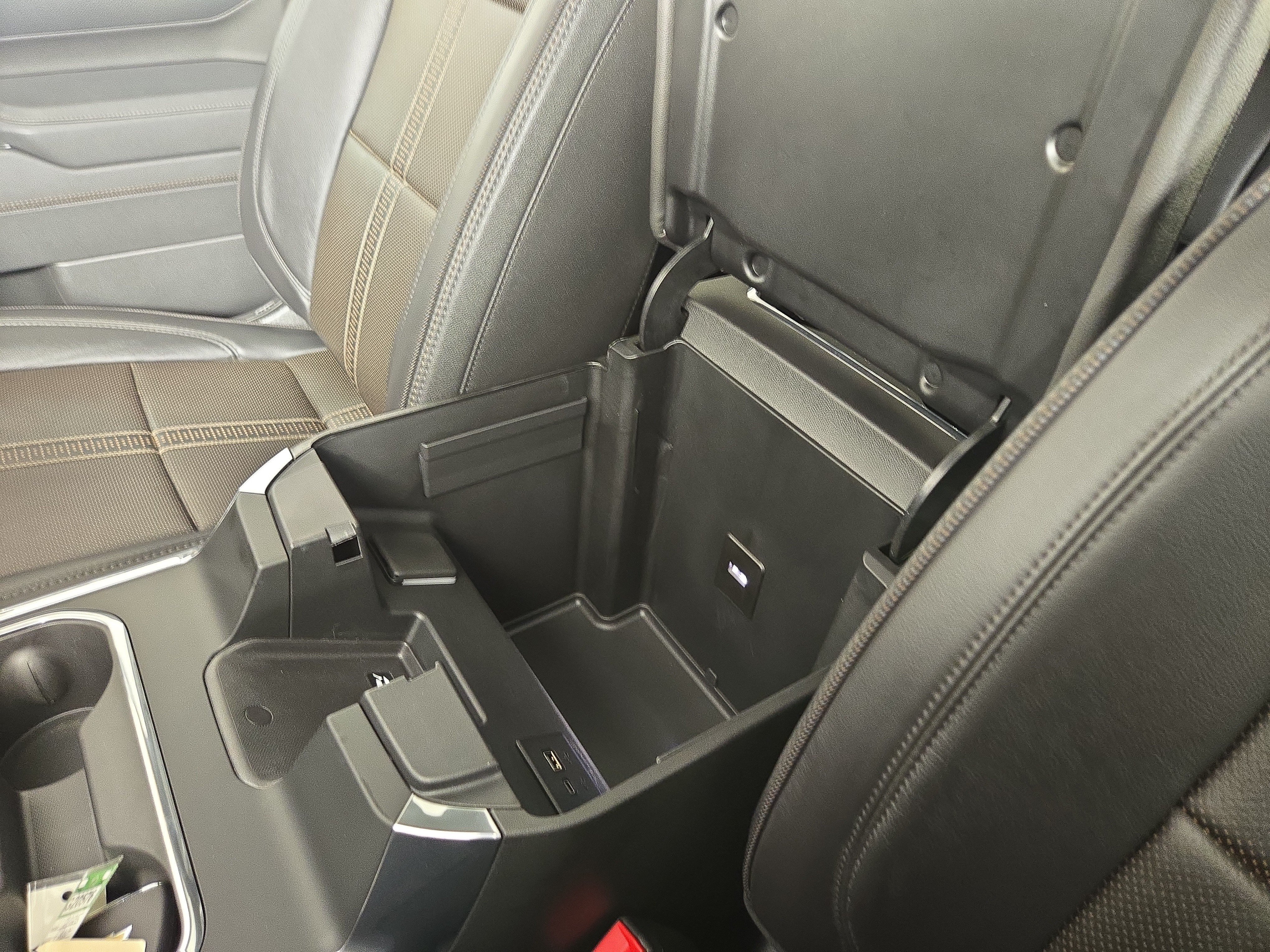 Certified 2025 Chevrolet Silverado 3500 High Country w/ Technology Package AWD/4WD image 29