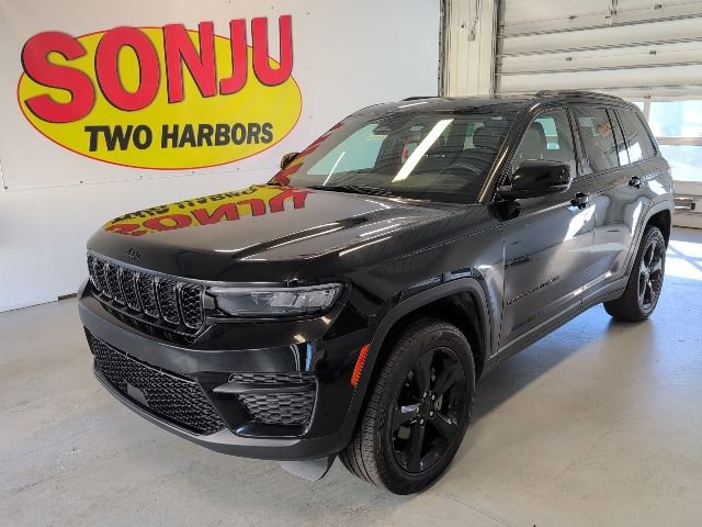Used 2023 Jeep Grand Cherokee Altitude