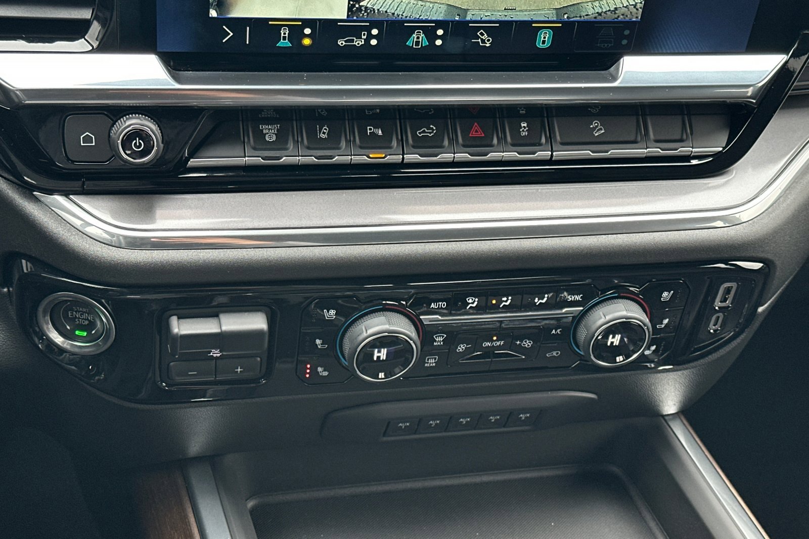 Used 2024 Chevrolet Silverado 2500 High Country w/ High Country Premium Package image 20