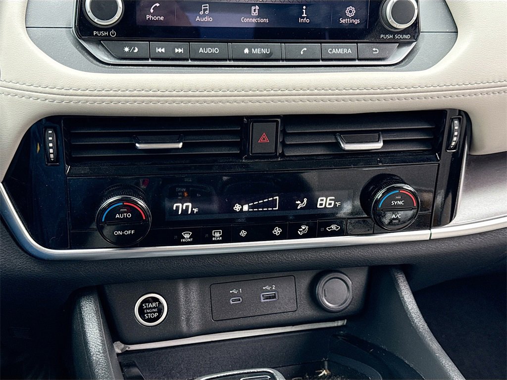 Used 2023 Nissan Rogue SV image 18