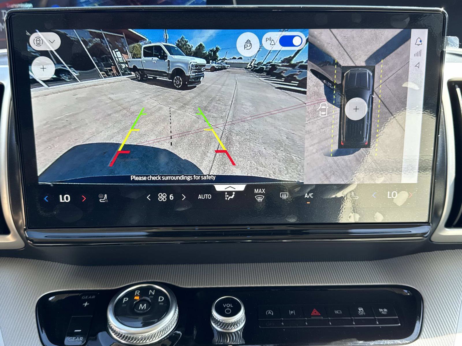 New 2025 Ford Expedition Active image 12