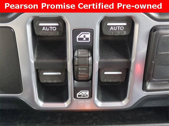 Used 2018 Jeep Wrangler Unlimited Sahara image 22