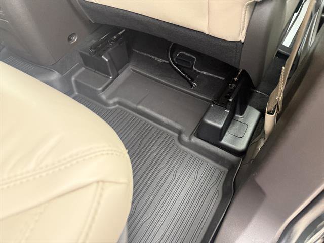 Used 2022 Ford Explorer Platinum w/ Equipment Group 601A image 25