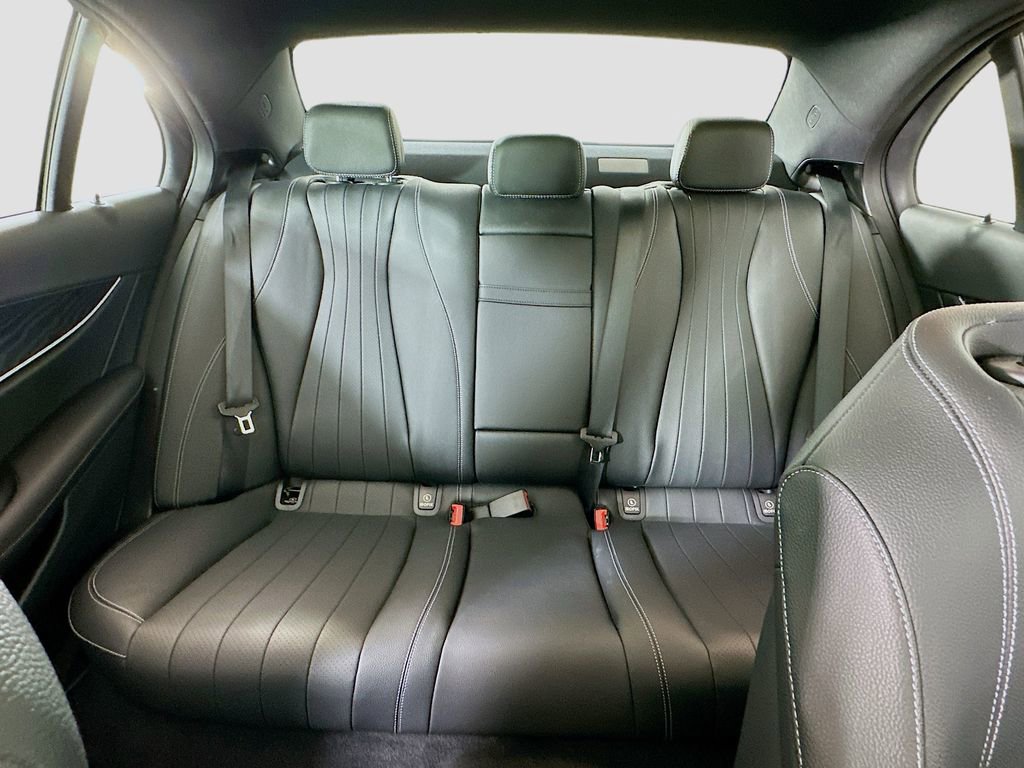 Used 2021 Mercedes-Benz E 350 Sedan image 29