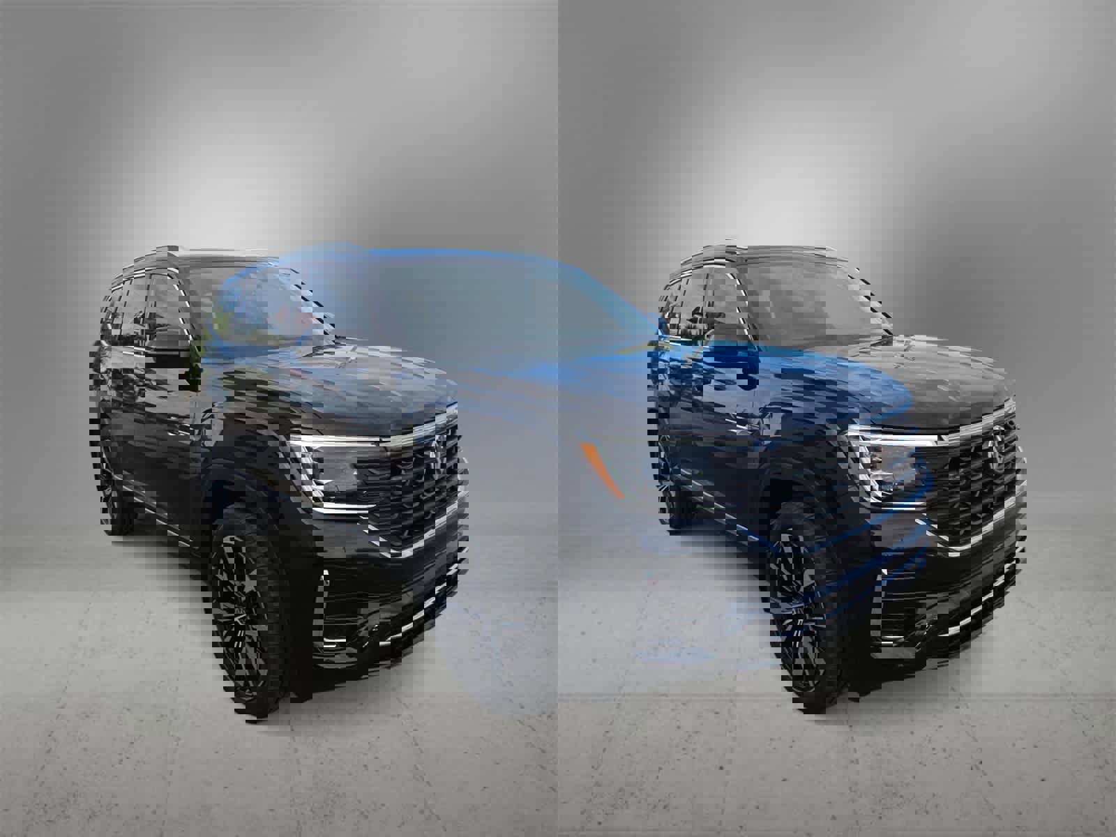 New 2026 Volkswagen Atlas SEL Premium R-Line image 2