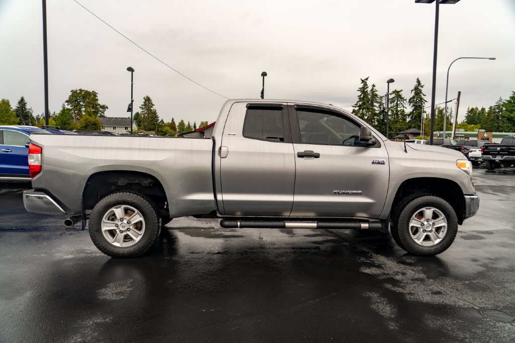 Used 2016 Toyota Tundra SR5 w/ SR5 Upgrade Package AWD/4WD image 7