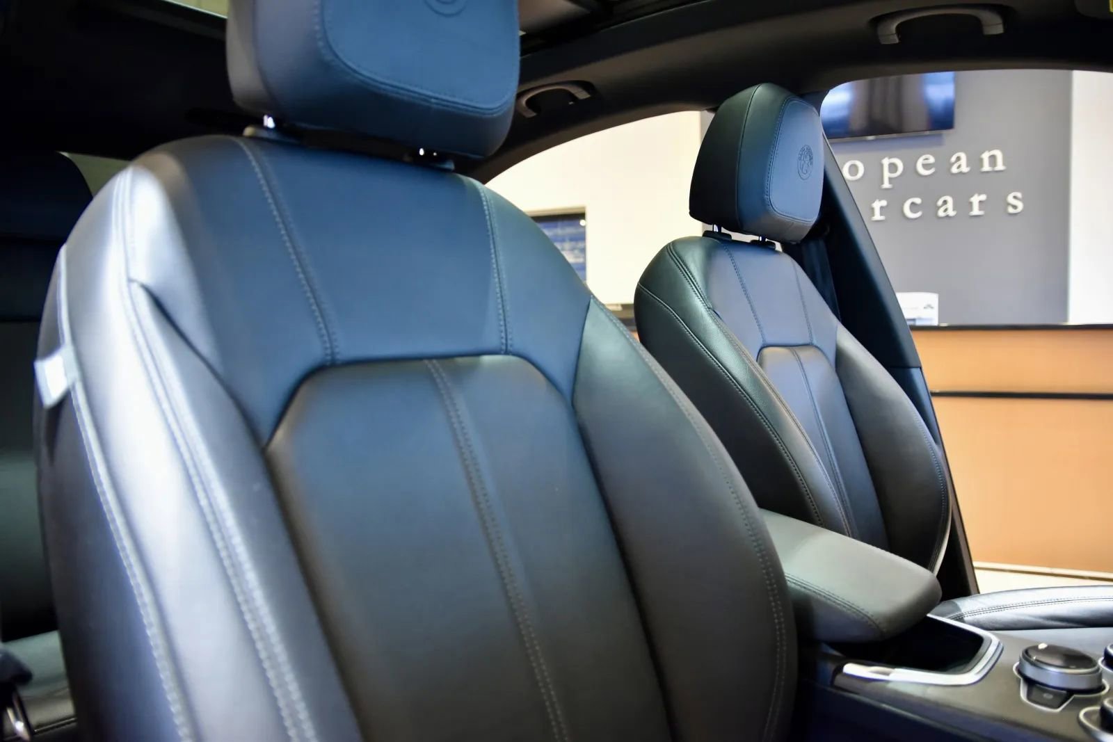 Used 2023 Alfa Romeo Stelvio Ti w/ Active Assist Plus Package image 24