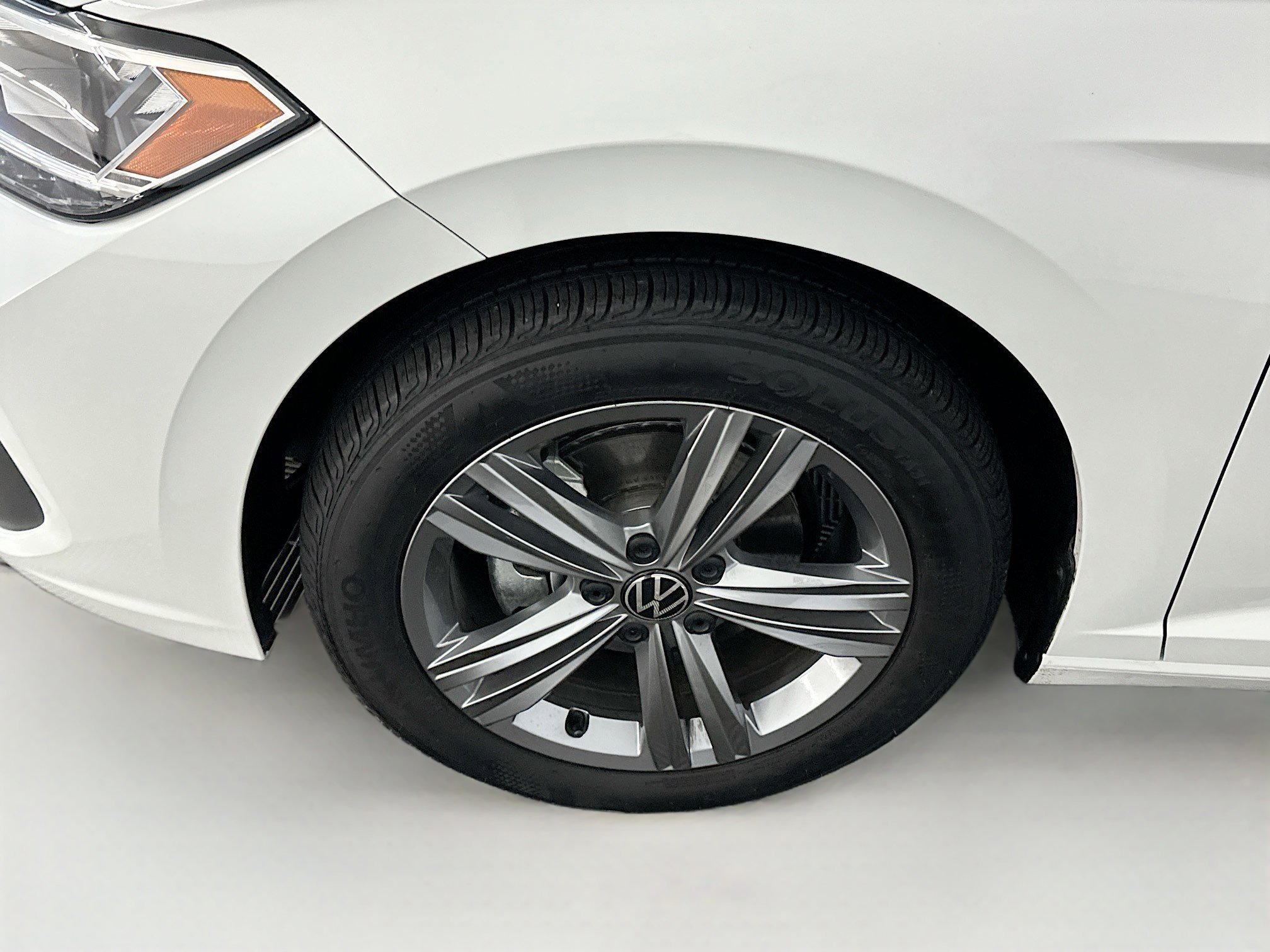 Used 2024 Volkswagen Jetta SE image 11