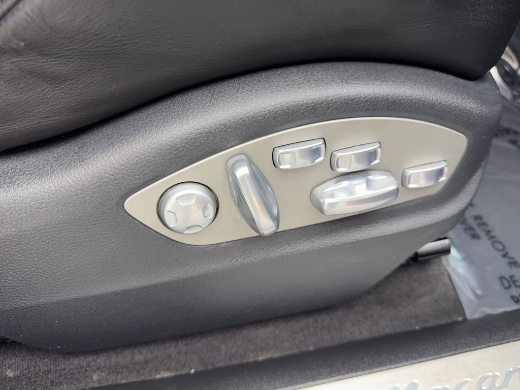 Used 2015 Porsche Macan Turbo image 46