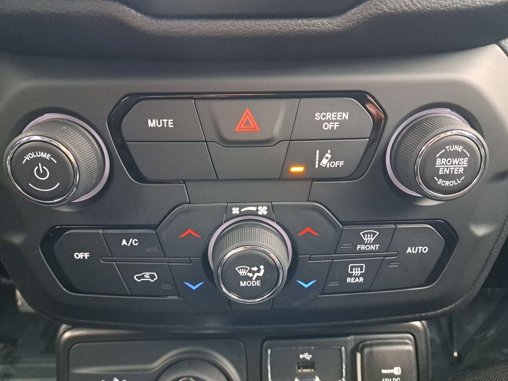 Used 2022 Jeep Renegade Sport image 22