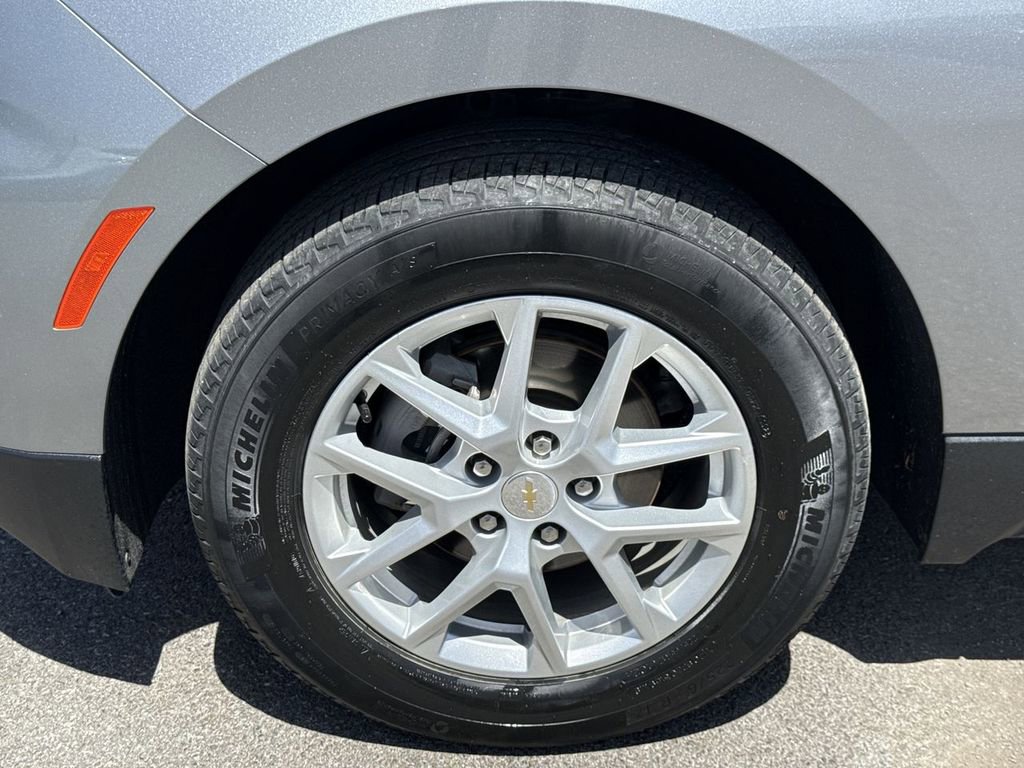Used 2023 Chevrolet Equinox LS FWD image 10