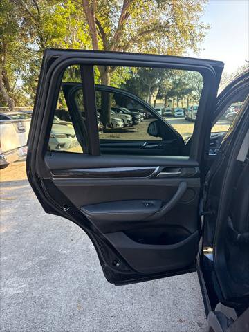 Used 2017 BMW X3 sDrive28i w/ Premium Package 3 image 21