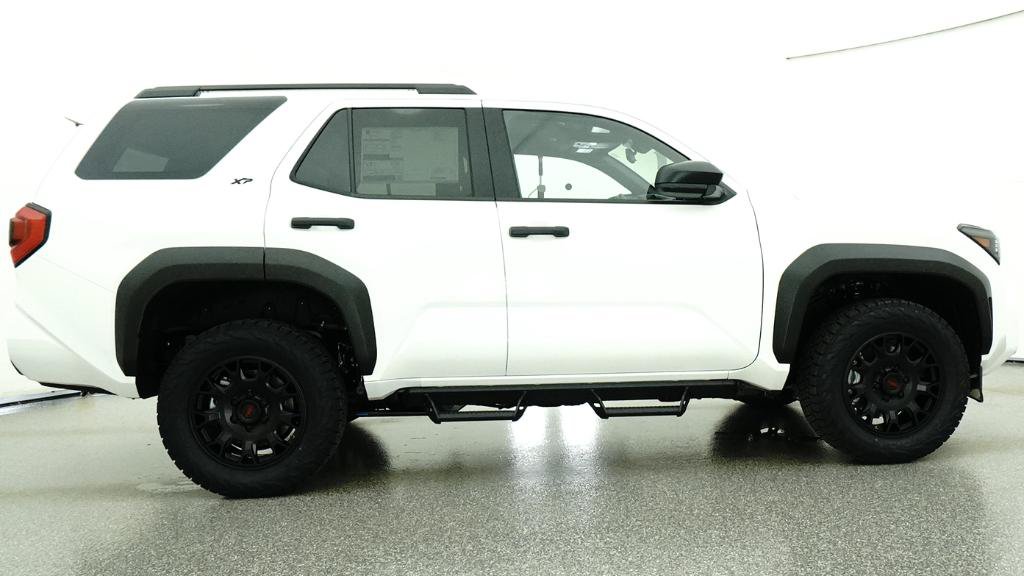 New 2026 Toyota 4Runner SR5 RWD image 34