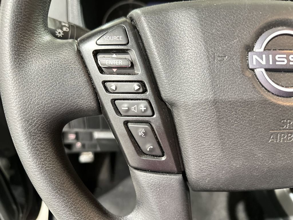 Used 2023 Nissan Frontier SV image 29